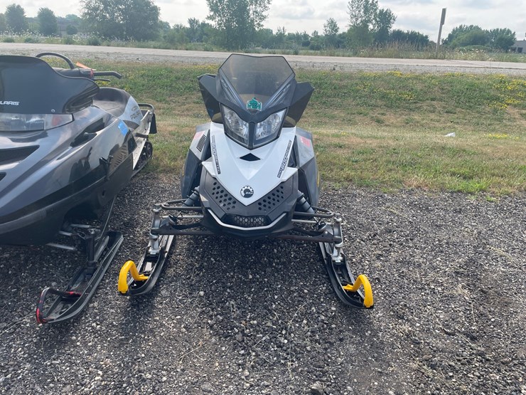 #2383-•-2009-skidoo-renegade-600ho-etec-snowmobile-image-2