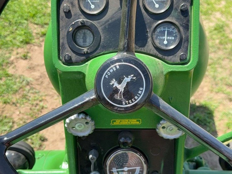 john-deere-530-image-41