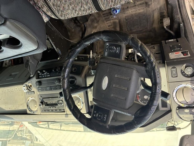 2012-ford-f450-xl-image-21