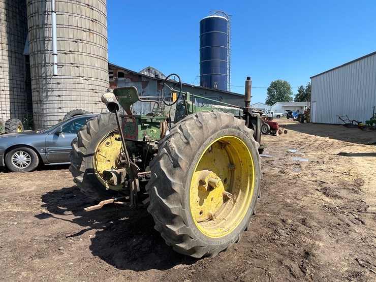john-deere-70-image-3