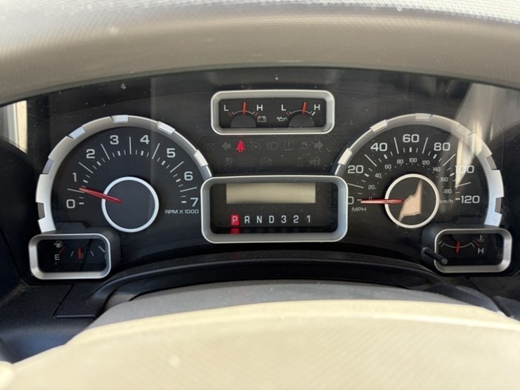 2012-ford-explorer-image-28