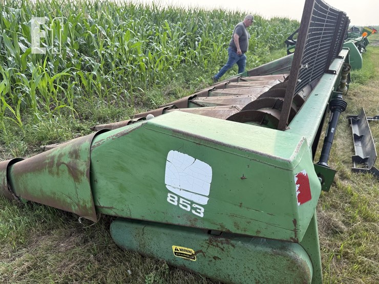 john-deere-853-image-10