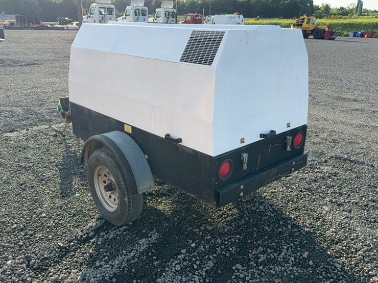 #2096-•-rotair-towable-air-compressor-image-7