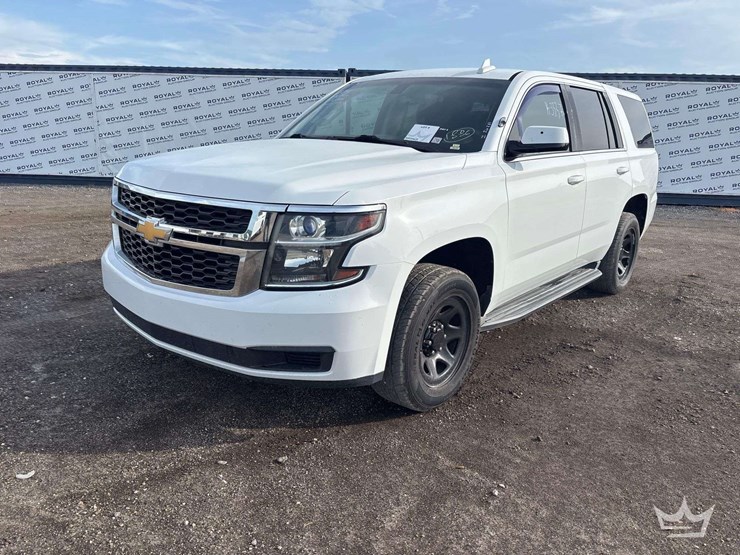 2016-chevrolet-tahoe-image-1