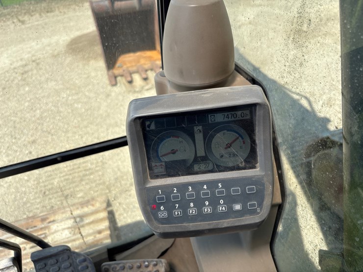 john-deere-350-image-17