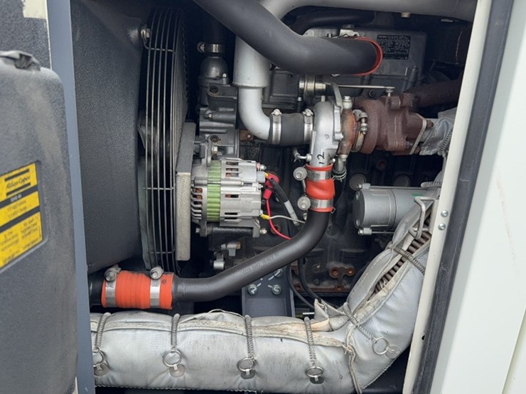 #2097-•-2019-atlas-copco-towable-3-phase-generator-image-9