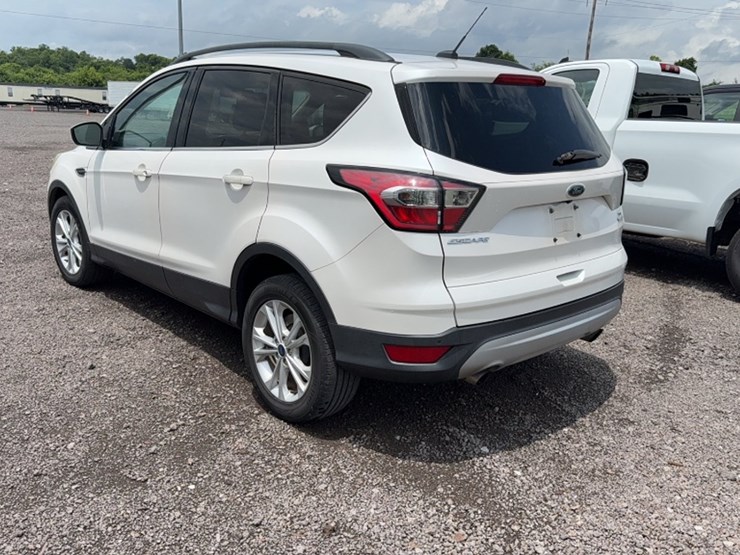 2017-ford-escape-image-10