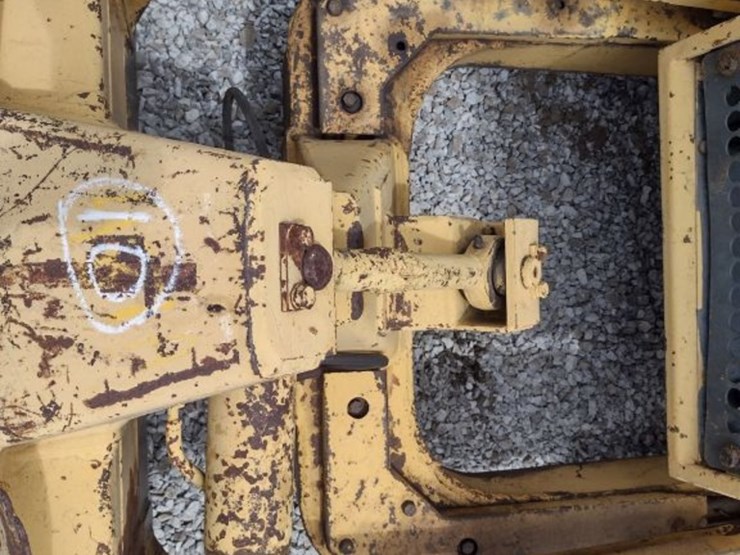 komatsu-d20p-image-22