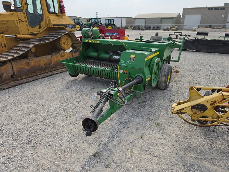 2001-john-deere-348-image-11