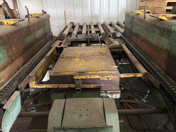 #151-•-universal-machinery-pallet-nailer-image-15