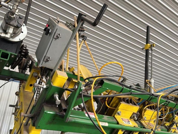 #151-•-universal-machinery-pallet-nailer-image-20
