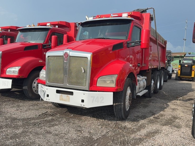 2016-kenworth-t880-image-1
