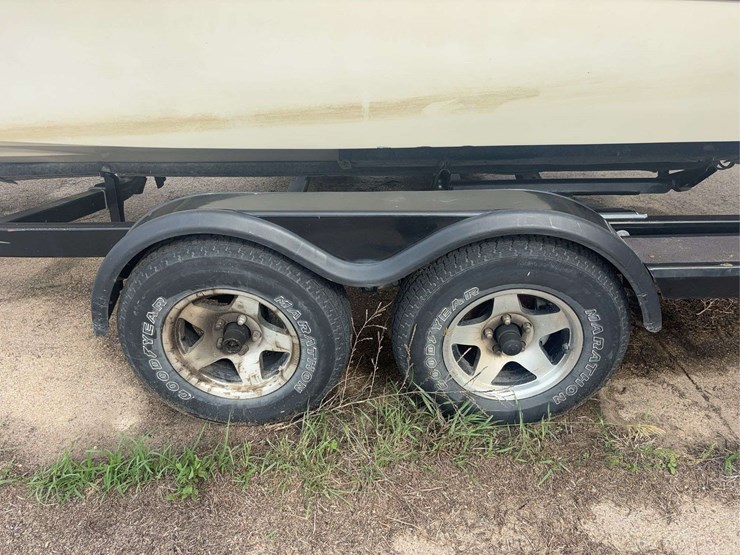 18’-cobalt-boat-and-trailer-image-59