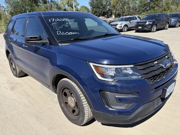 2017-ford-explorer-image-2
