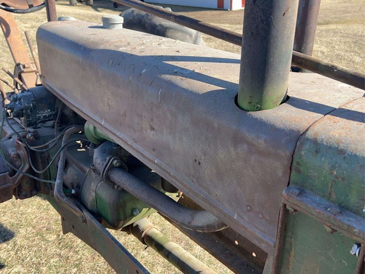 john-deere-model-b-image-11