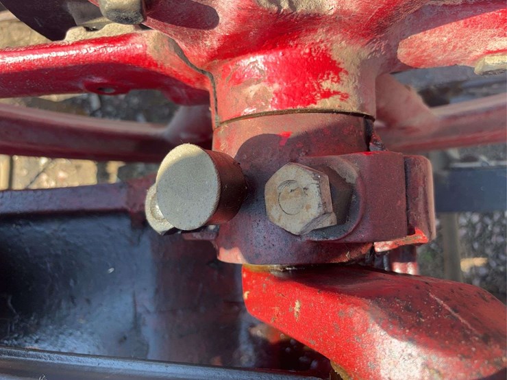 economy-7-horse-hit-and-miss-engine,-cart,-and-original-base-image-16
