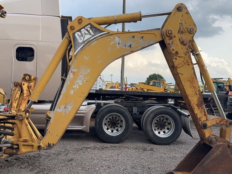 caterpillar-416c-image-12