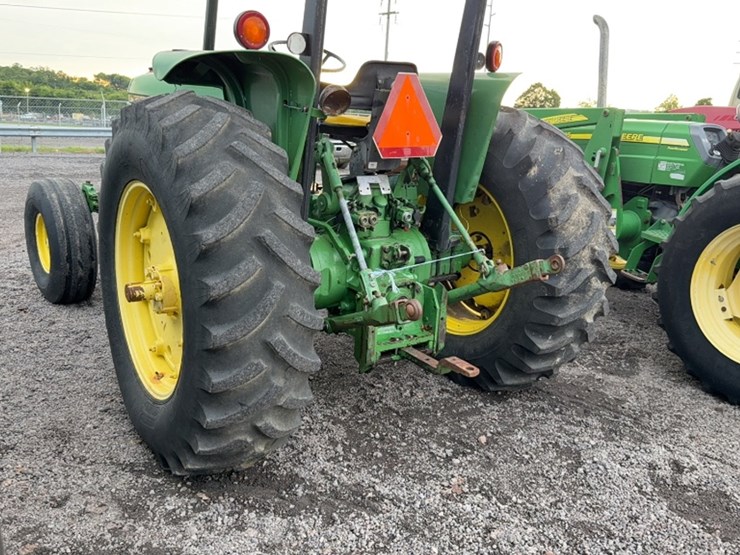 john-deere-2940-image-13
