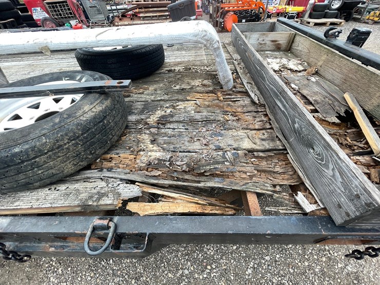 #2382-•-18'-tandem-axle-equipment-trailer-(no-title)-image-11