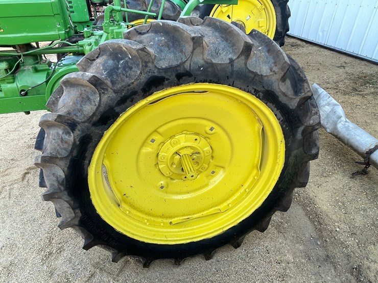 john-deere-h-image-9