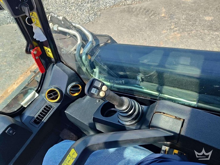 2024-jcb-270t-image-25