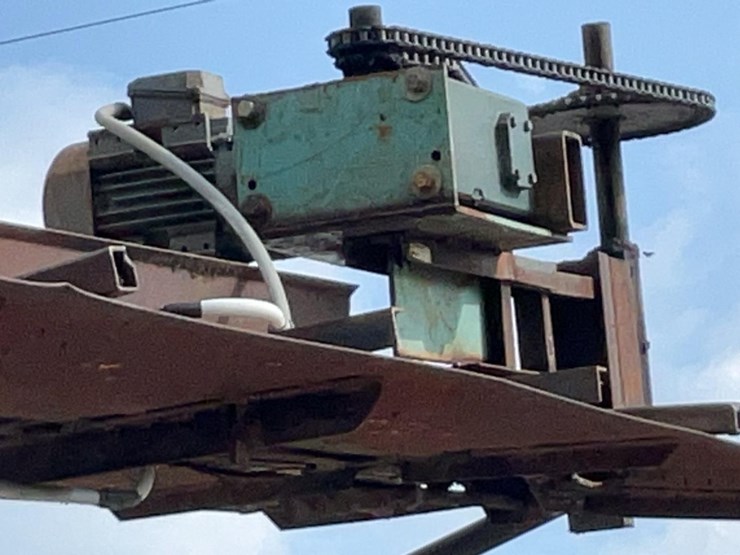 #102-•-70'-bark-conveyor-image-12