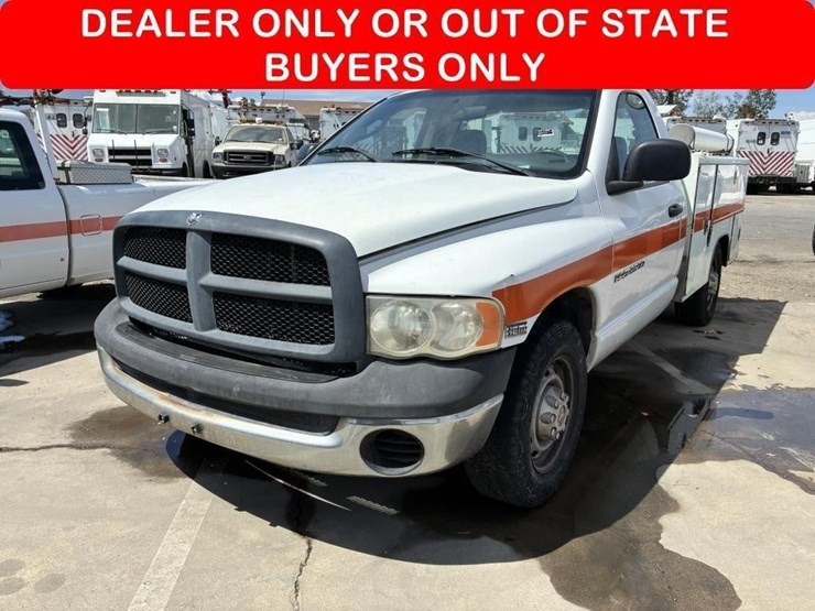 2005-dodge-ram-250-image-1