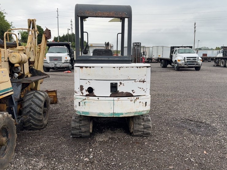 1998-bobcat-325-image-9