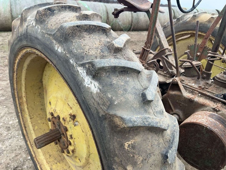 john-deere-model-b-image-26
