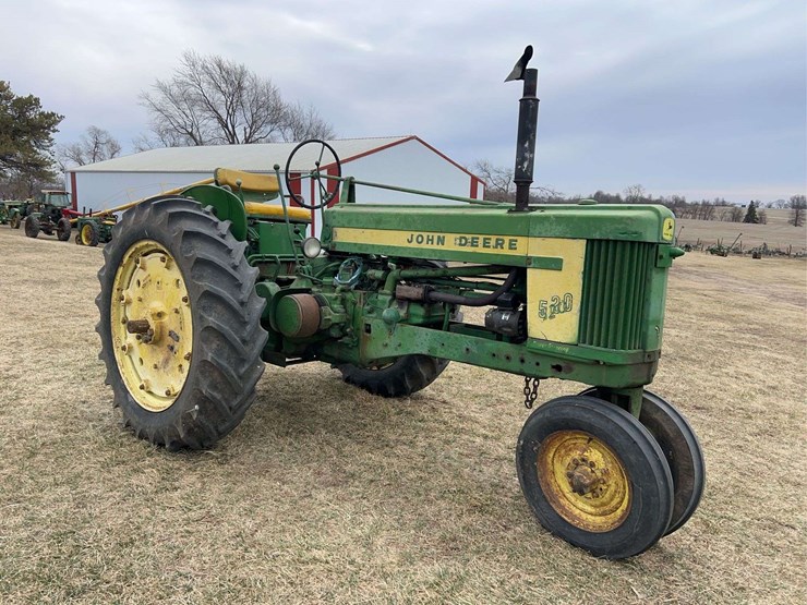 john-deere-520-image-7