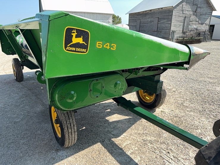 1990-john-deere-643-image-9