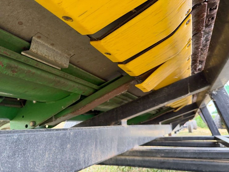 john-deere-630f-image-37