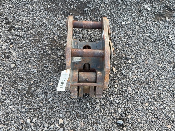#2008-•-wacker-neuson-excavator-quick-coupler-image-2