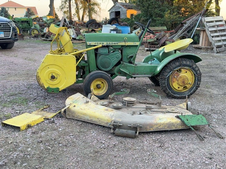 john-deere-110-image-2