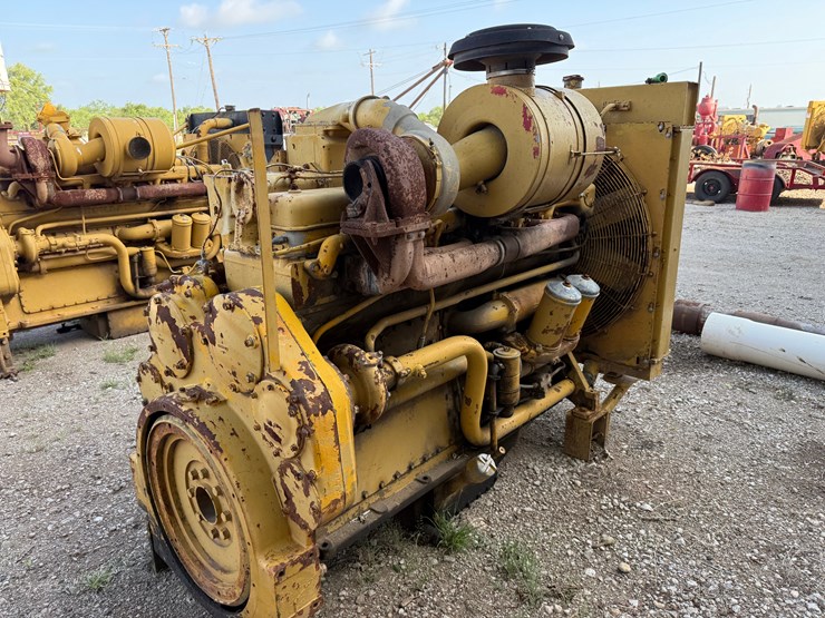 caterpillar-d353-image-4