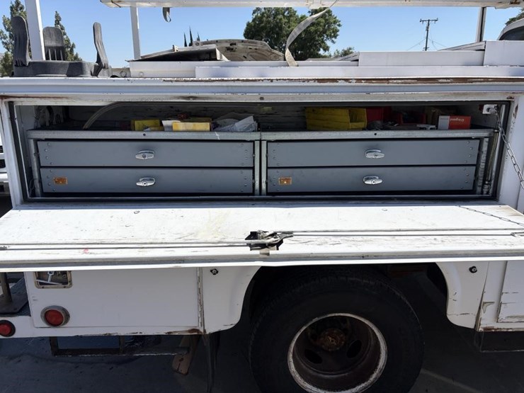 2004-ford-f350-image-12