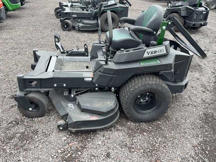 #3088-•-yakta-yxr-410-zero-turn-mower-image-13