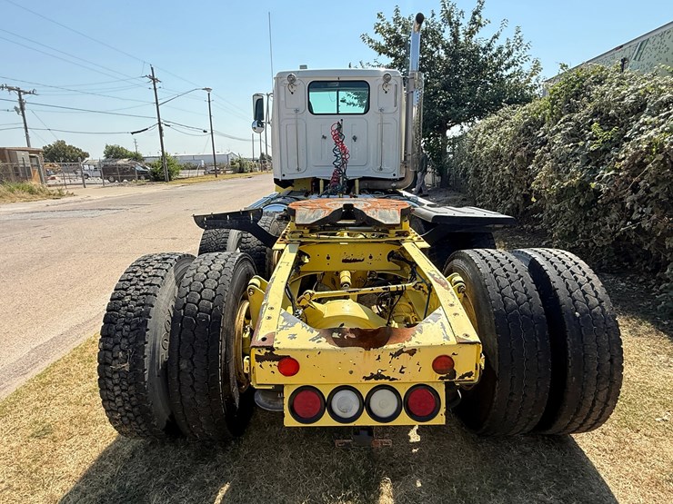 2015-western-star-4900-image-6