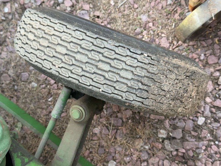 john-deere-110-image-27