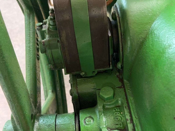 john-deere-3-horse-hit-and-miss-engine-with-cart-image-24