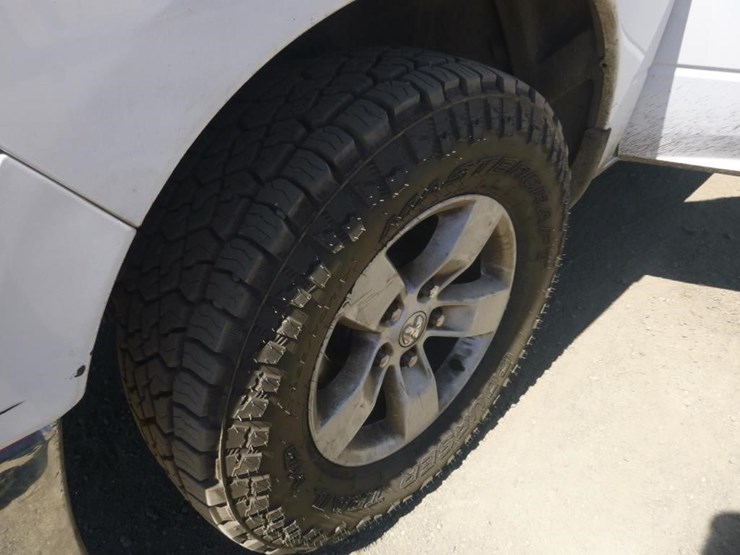 2019-dodge-1500-image-13