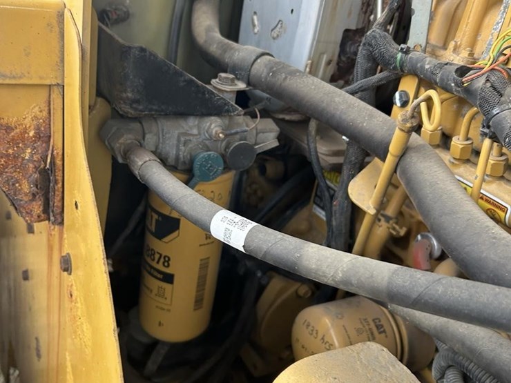 2015-caterpillar-910k-image-36