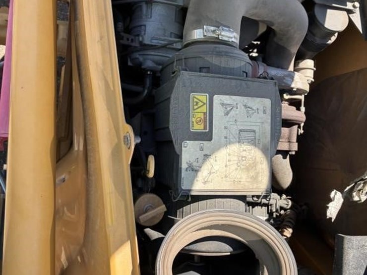 2008-caterpillar-430e-image-16