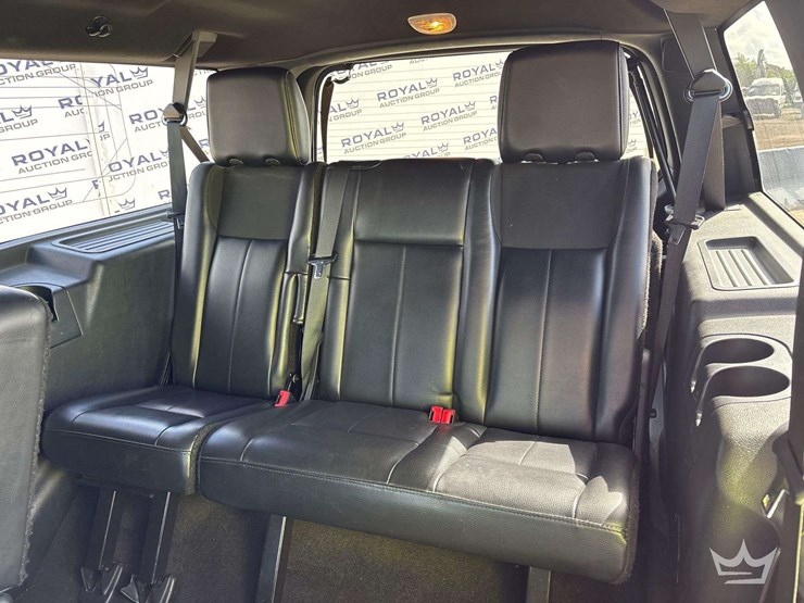 2015-ford-expedition-image-27