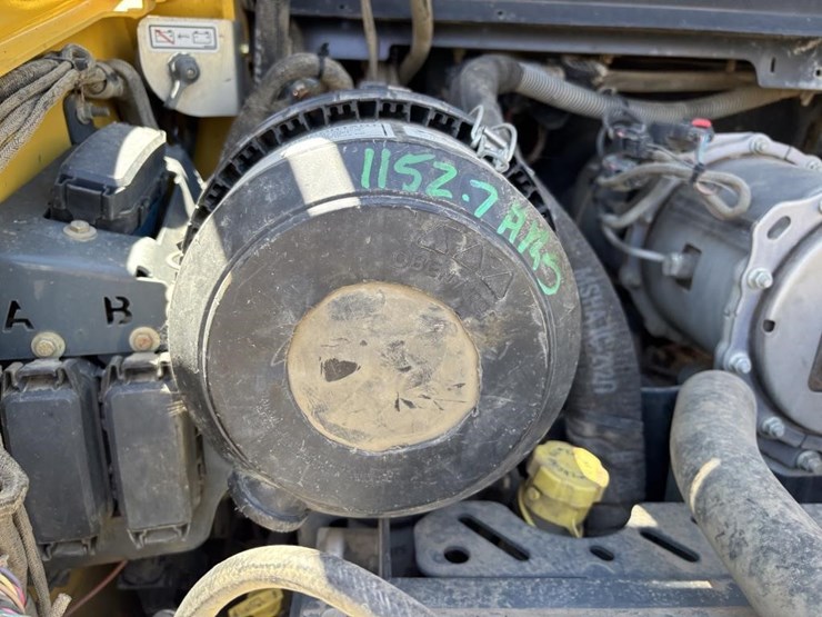 2018-yanmar-s220r-image-45