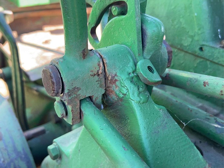 john-deere-720-image-29
