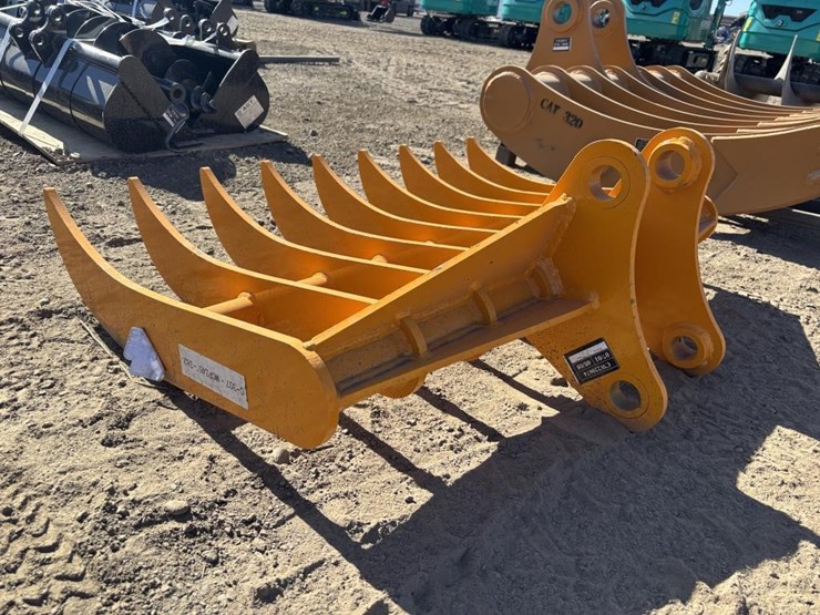 caterpillar-307-image-4