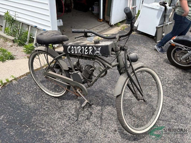 courier-bicycle-with-gas-engine-image-3