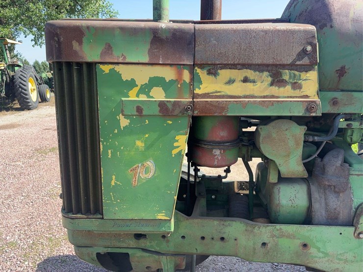 john-deere-70-image-28
