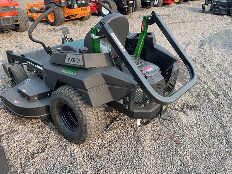#3096-•-yakta-yxr-120-zero-turn-mower-image-10